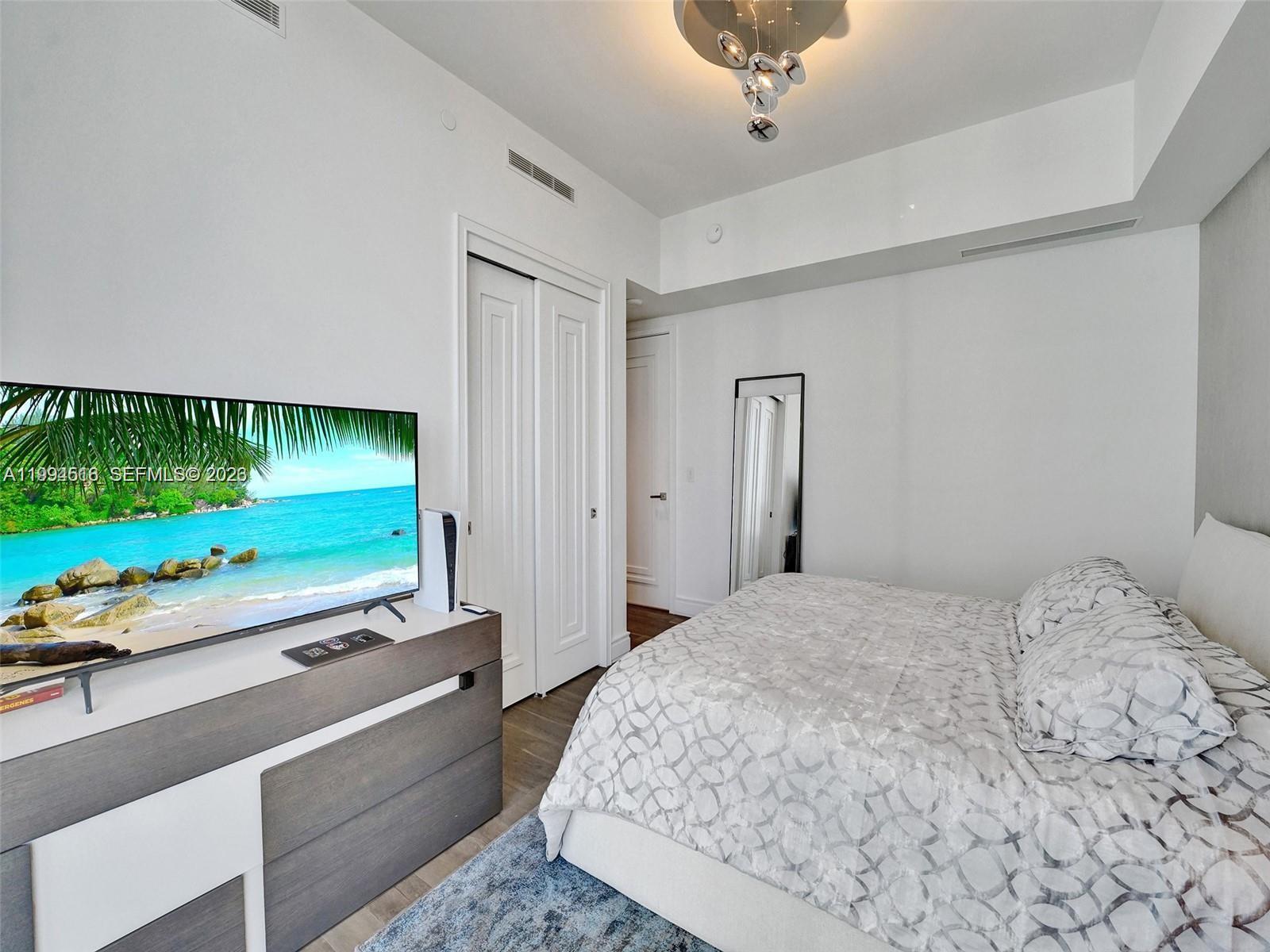 17901 Collins #2301 Sunny Isles Beach, FL 33160