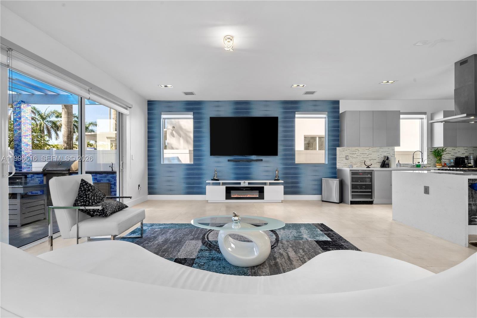 9830 NW 74th Ter Doral, FL 33178