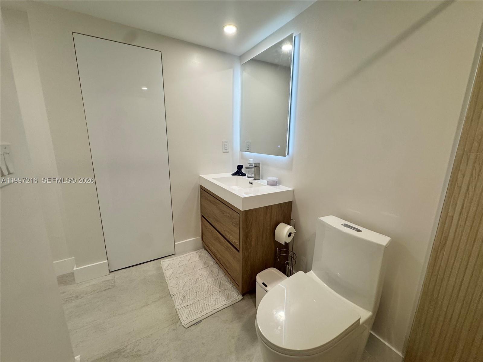 2899 Collins Ave #424 Miami Beach, FL 33140