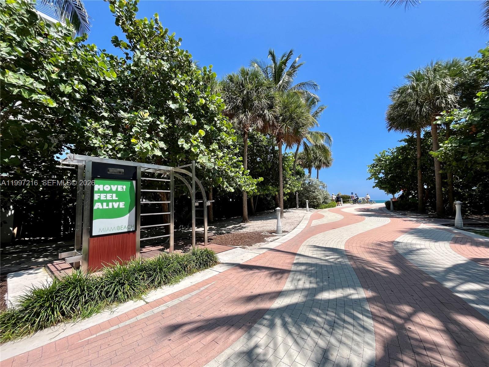 2899 Collins Ave #424 Miami Beach, FL 33140