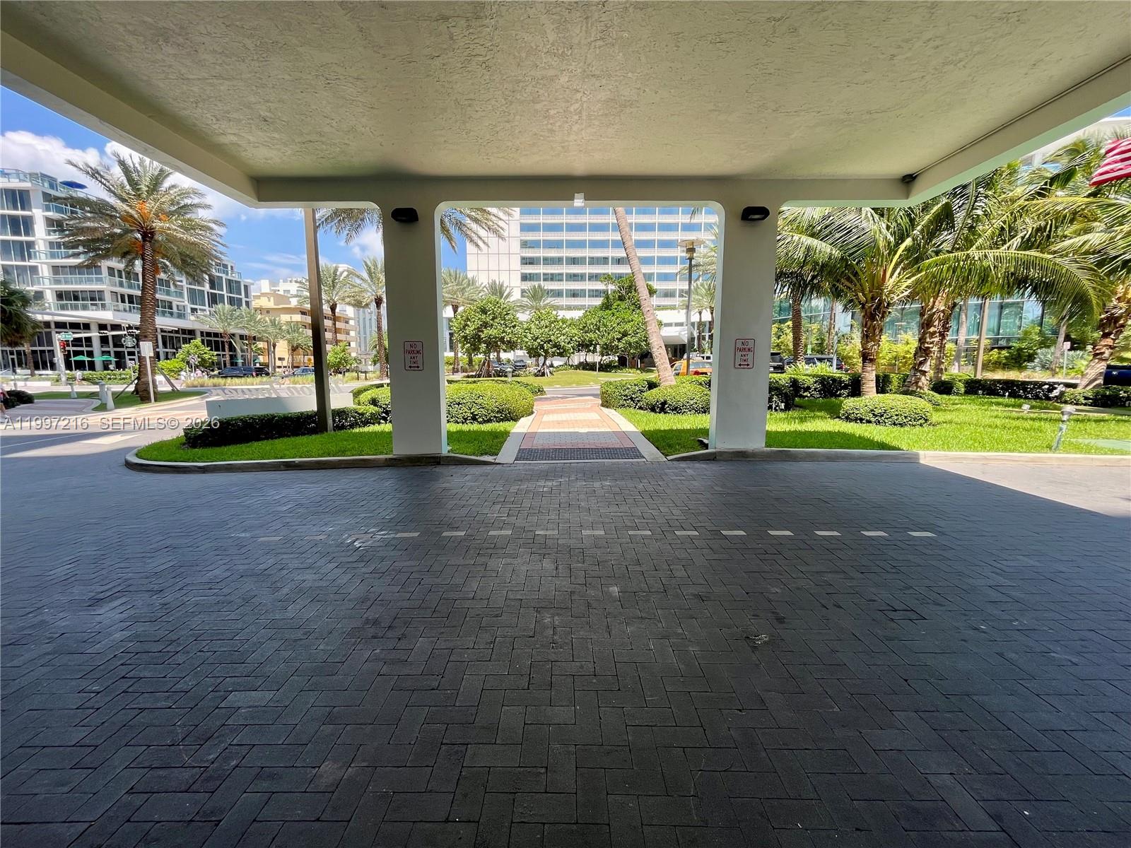 2899 Collins Ave #424 Miami Beach, FL 33140