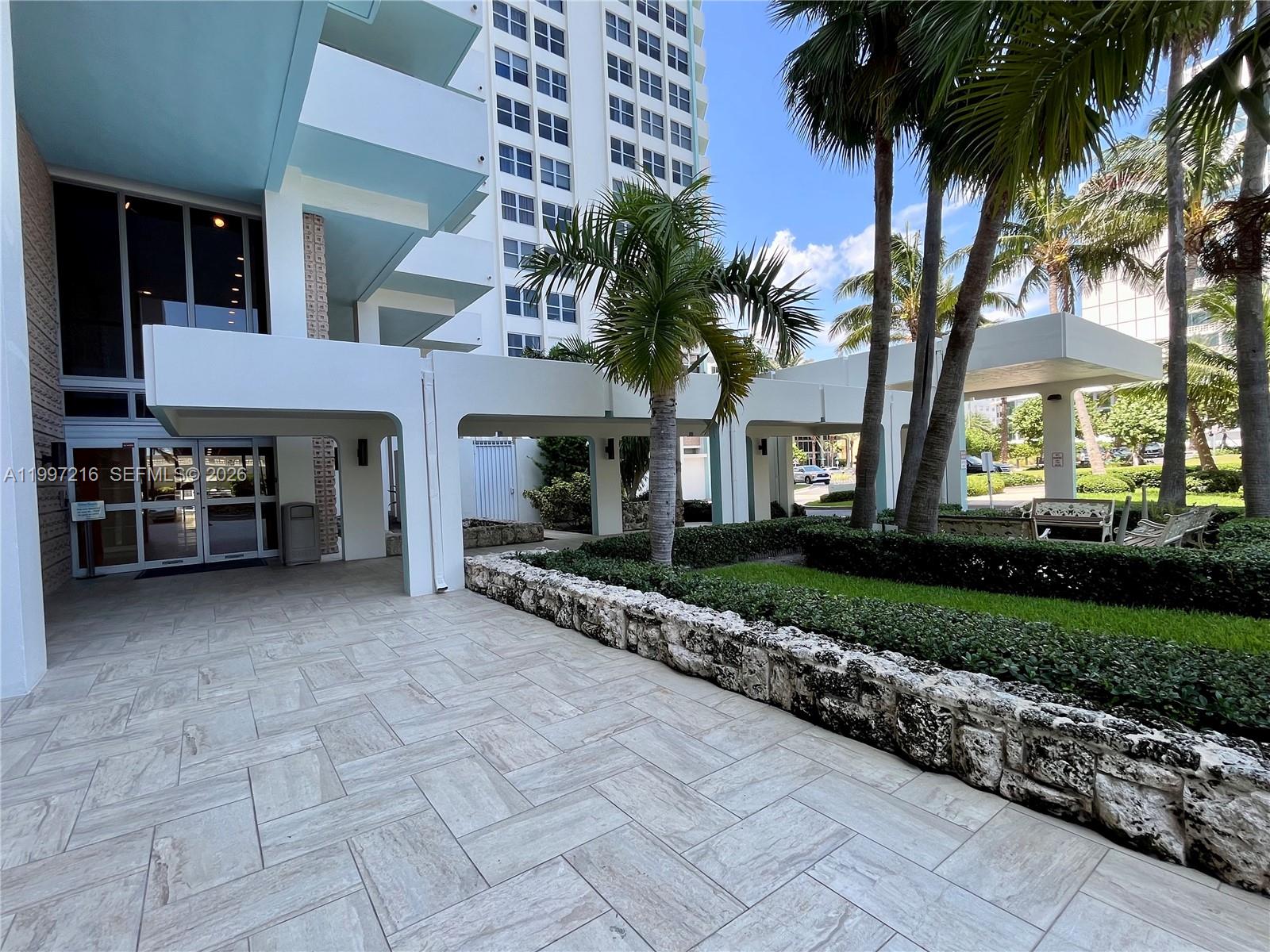 2899 Collins Ave #424 Miami Beach, FL 33140