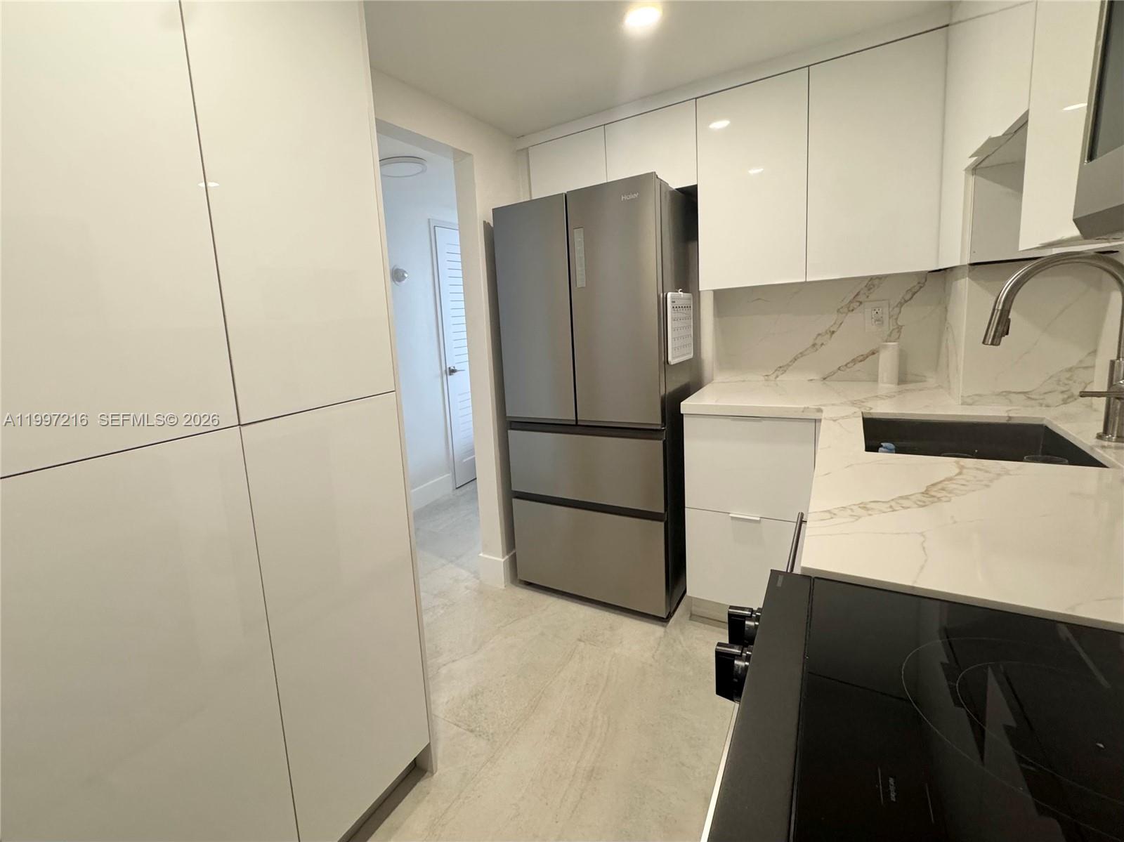 2899 Collins Ave #424 Miami Beach, FL 33140