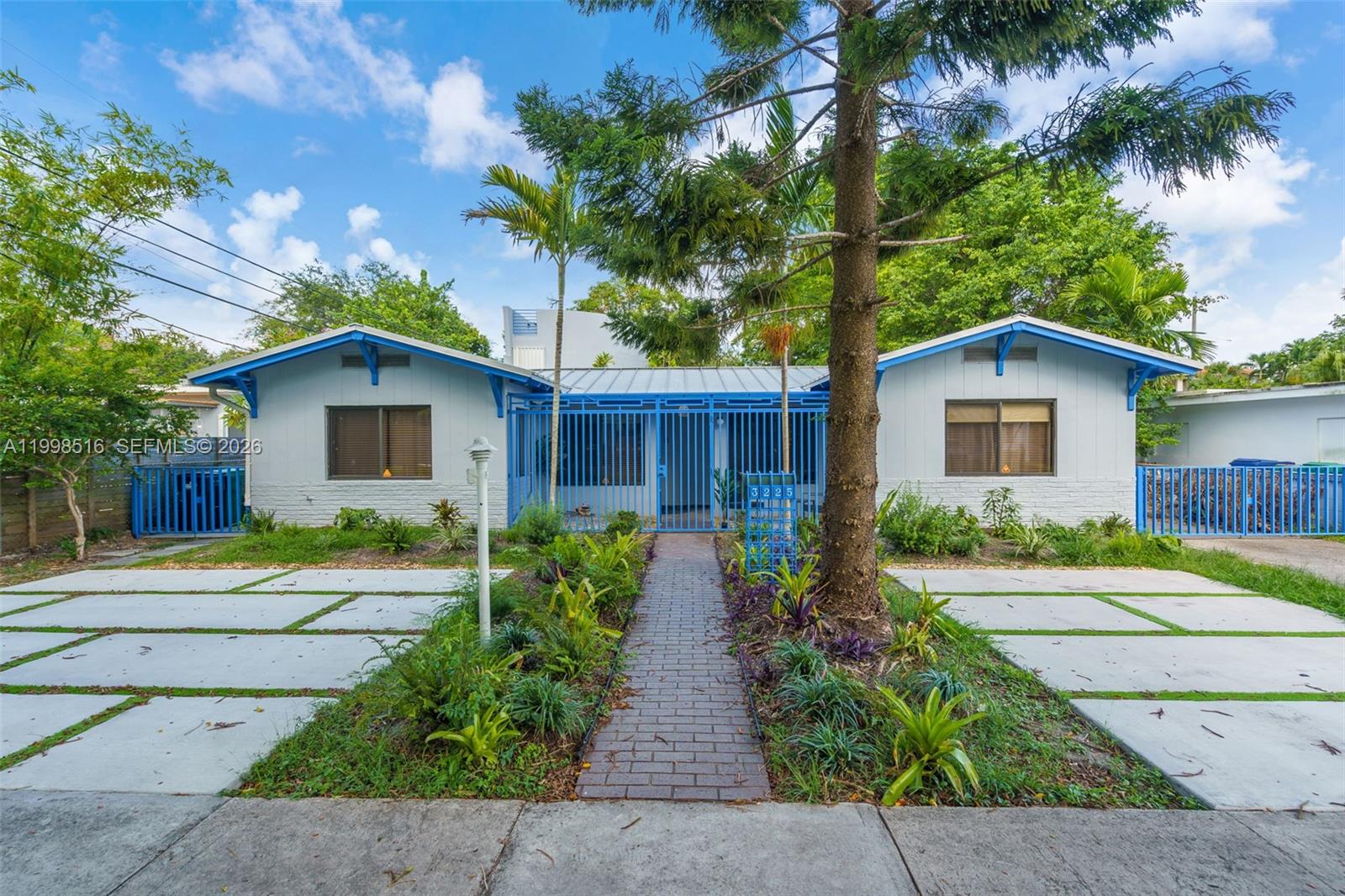 3225 SW 58th Ave #Back