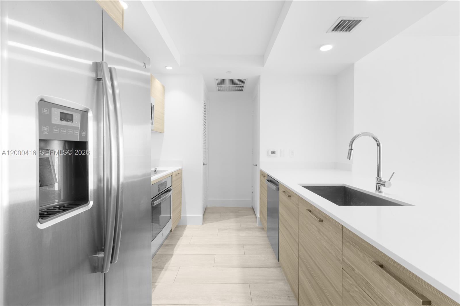 121 NE 34th St #2602 Miami, FL 33137