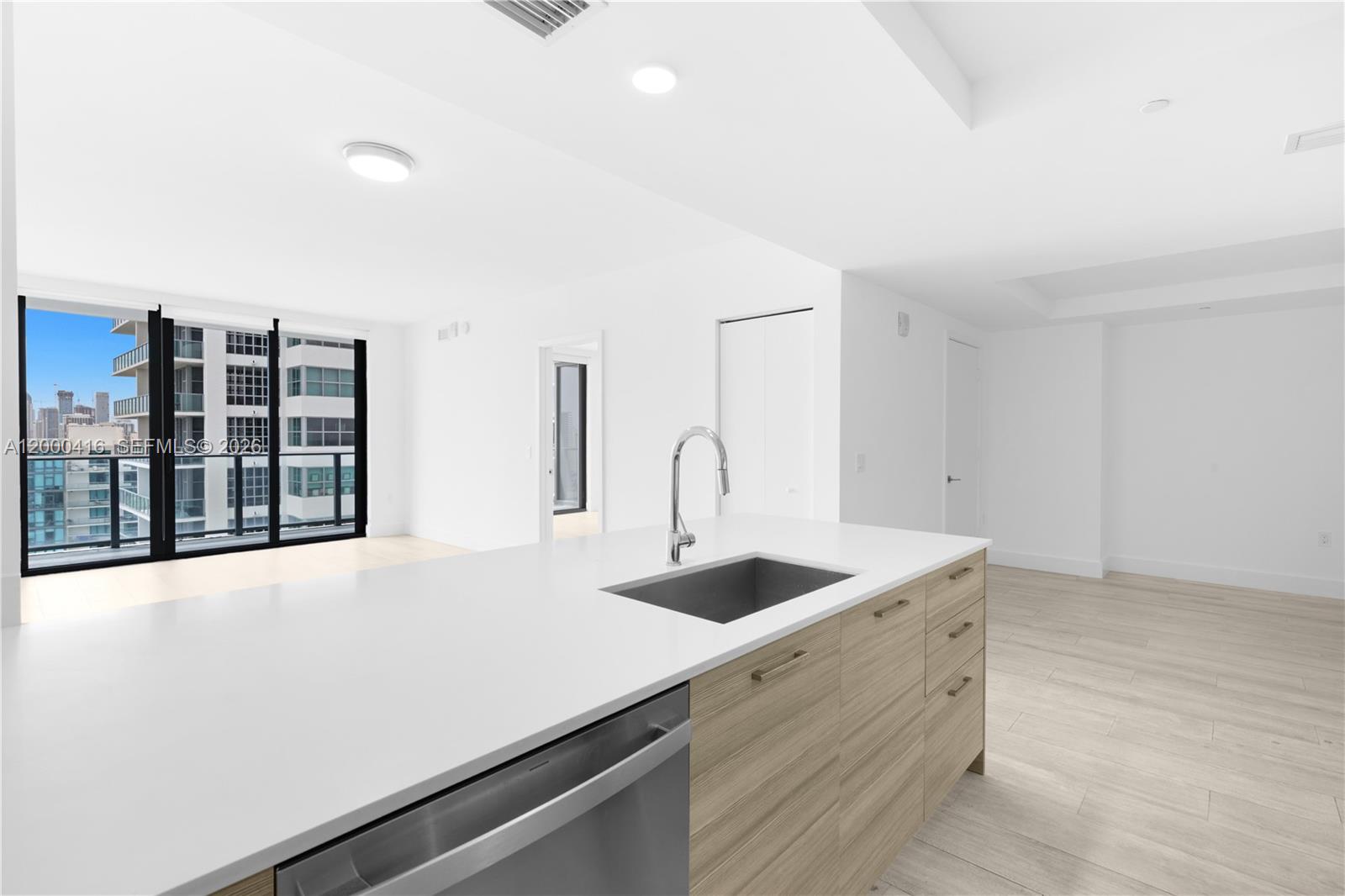 121 NE 34th St #2602 Miami, FL 33137