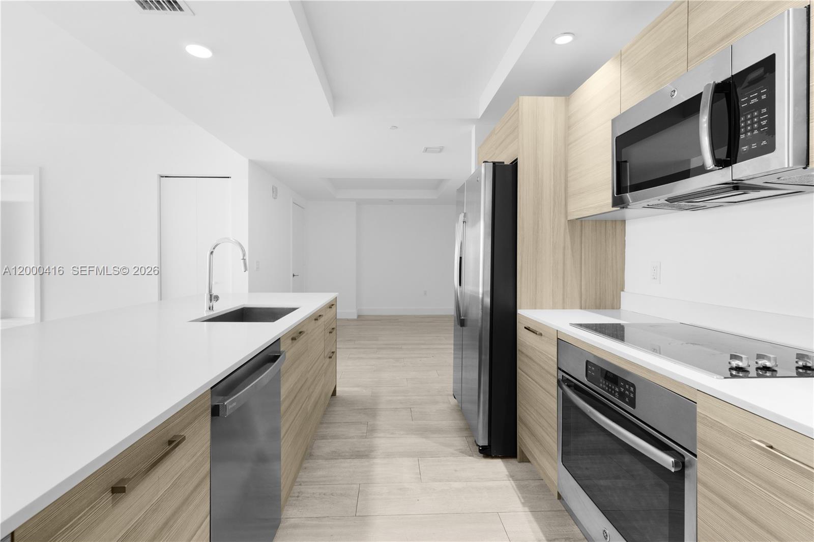 121 NE 34th St #2602 Miami, FL 33137