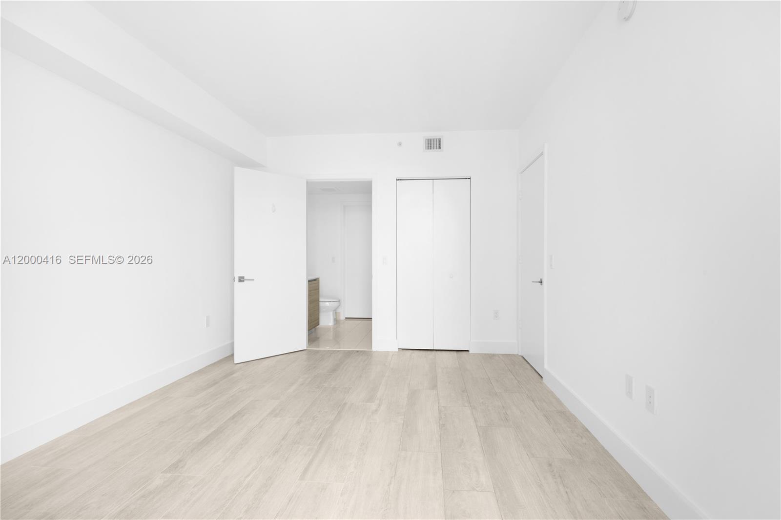 121 NE 34th St #2602 Miami, FL 33137