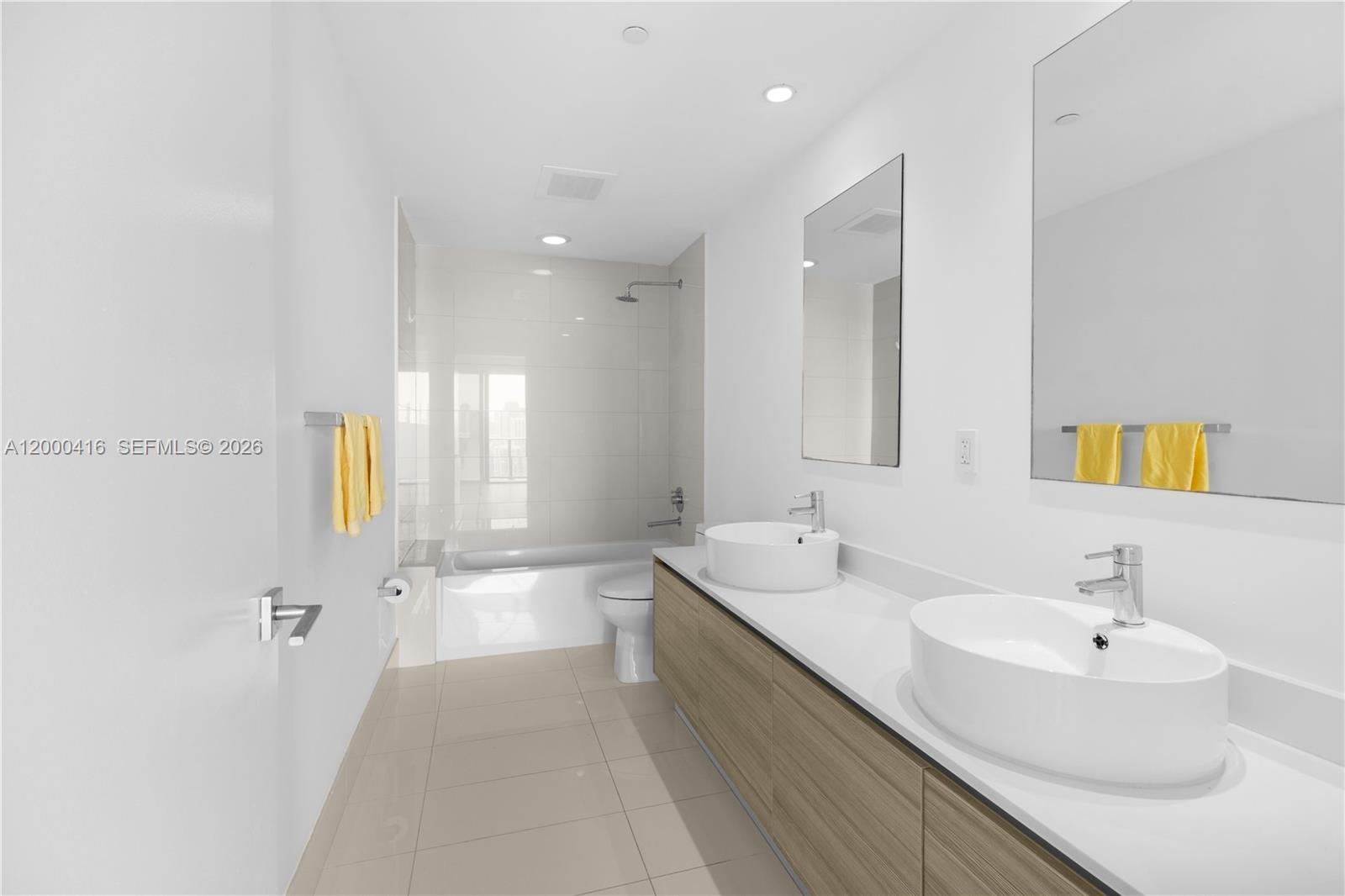 121 NE 34th St #2602 Miami, FL 33137