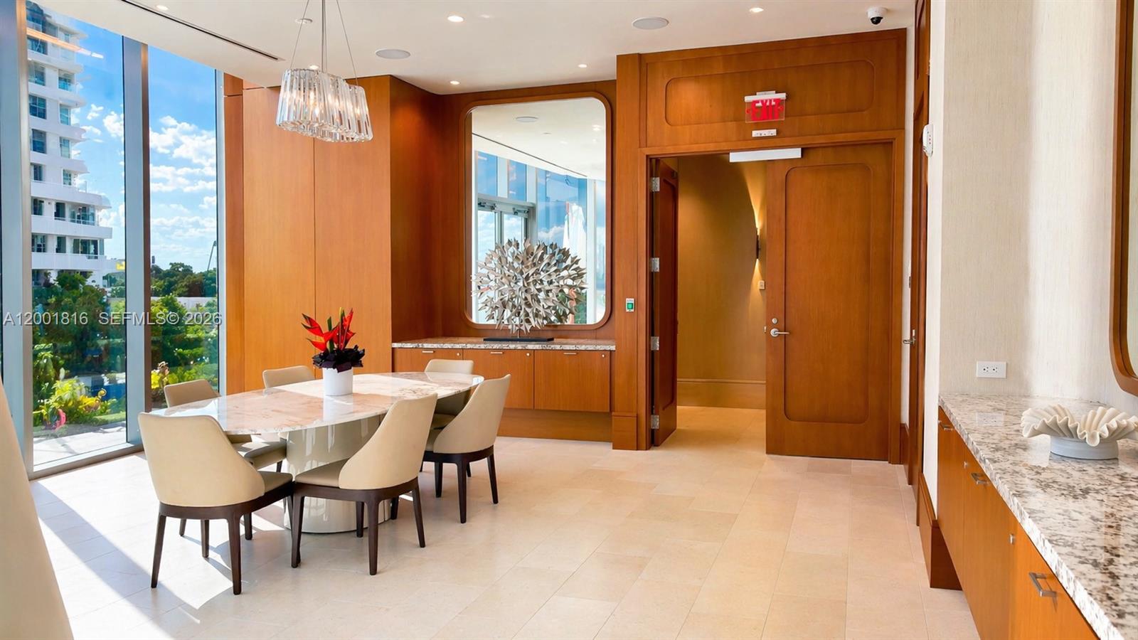 175 SE 25th Rd #504 Miami, FL 33129