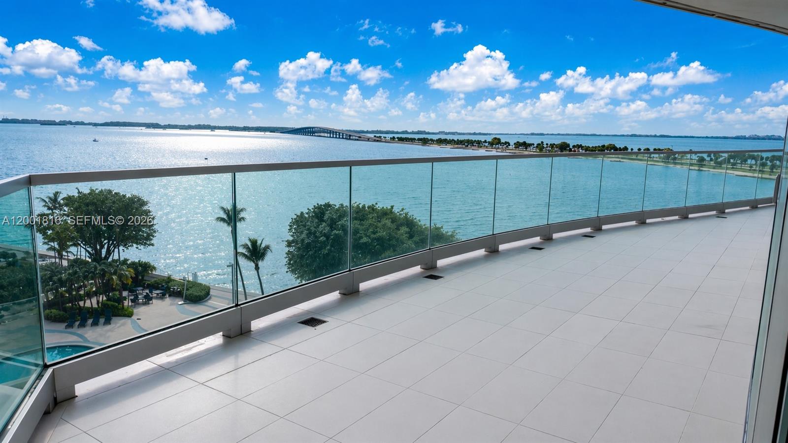 175 SE 25th Rd #504 Miami, FL 33129