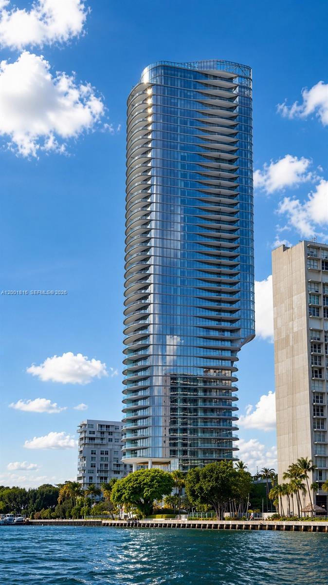 175 SE 25th Rd #504 Miami, FL 33129