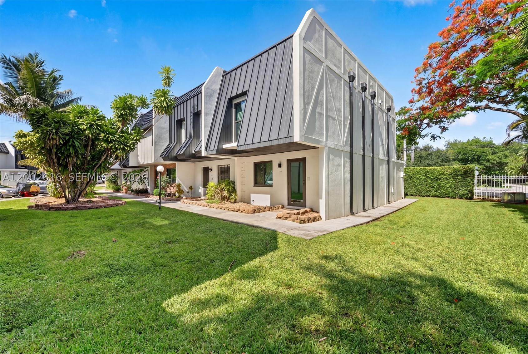 5555 Ludlam Rd #23