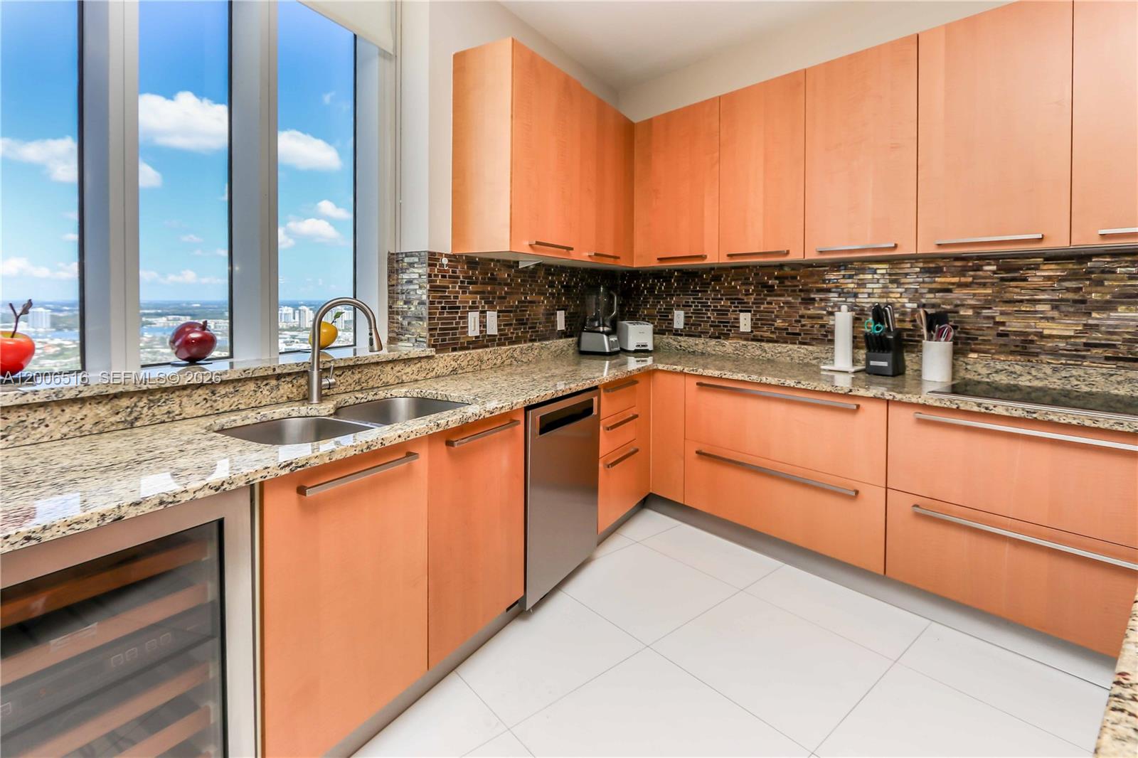 15901 Collins Ave #4106 Sunny Isles Beach, FL 33160