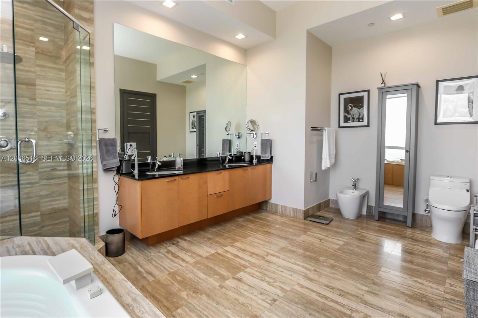15901 Collins Ave #4106 Sunny Isles Beach, FL 33160