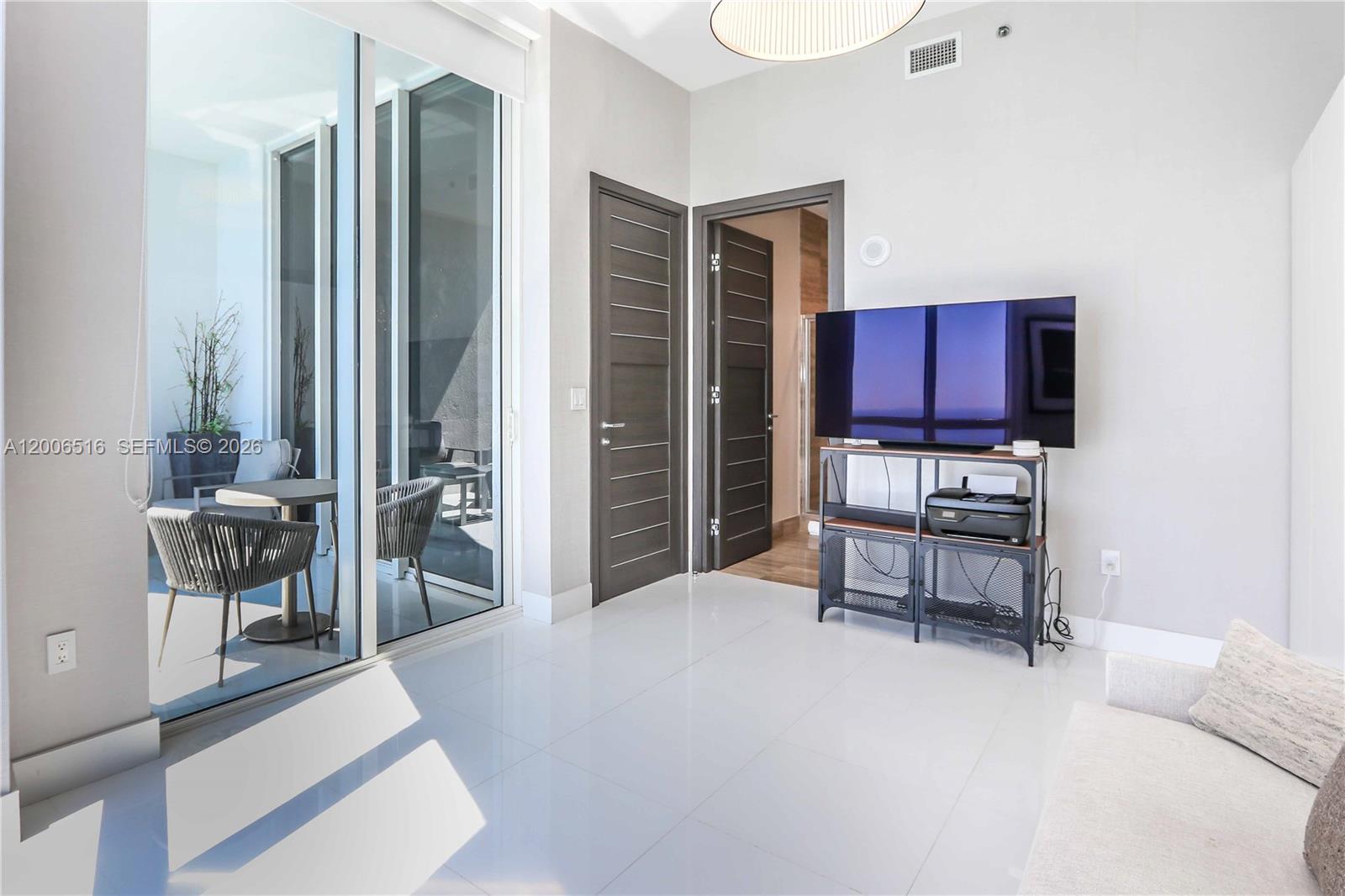 15901 Collins Ave #4106 Sunny Isles Beach, FL 33160