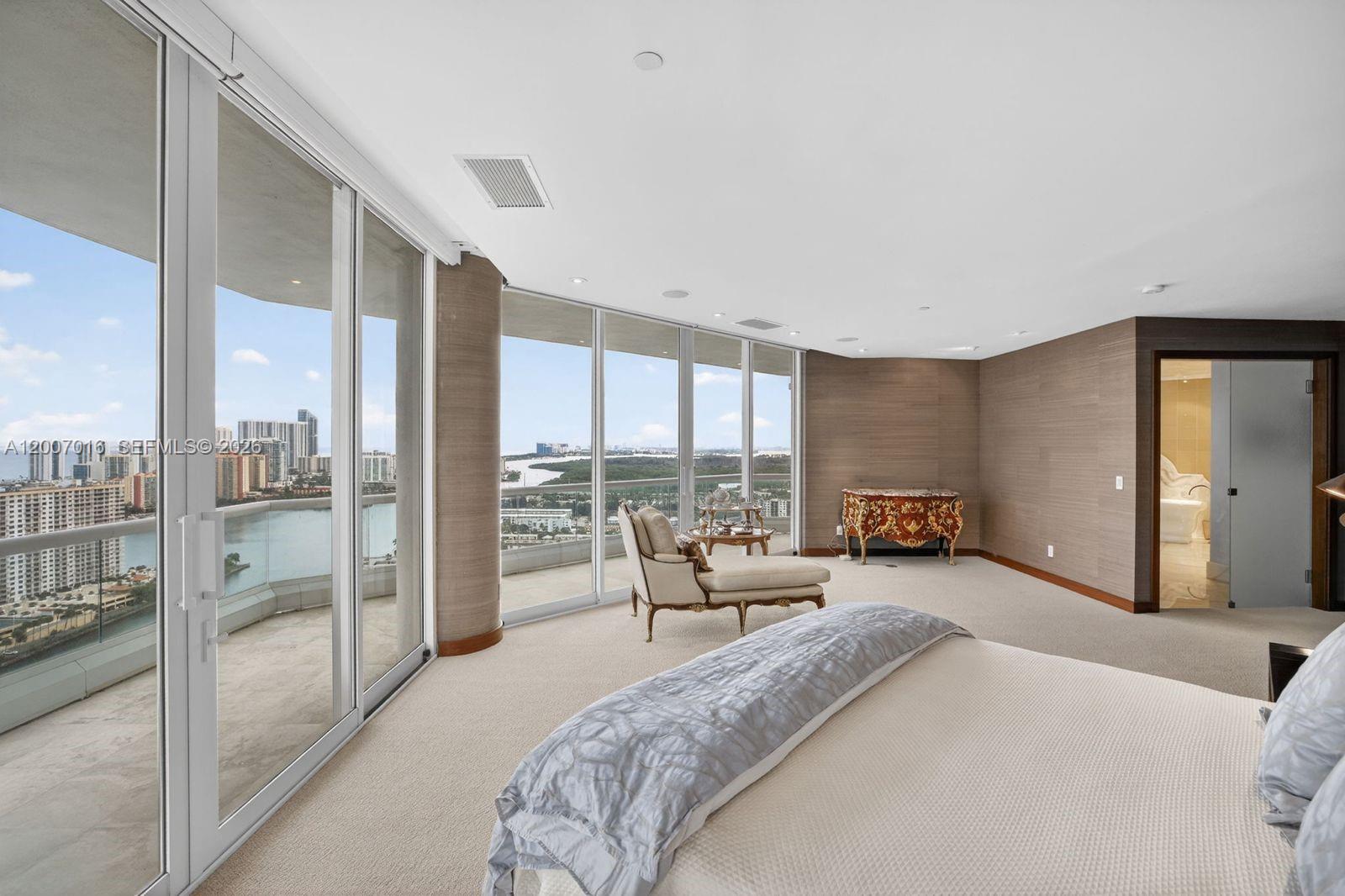 2600 Island Blvd #PH-1 Aventura, FL 33160