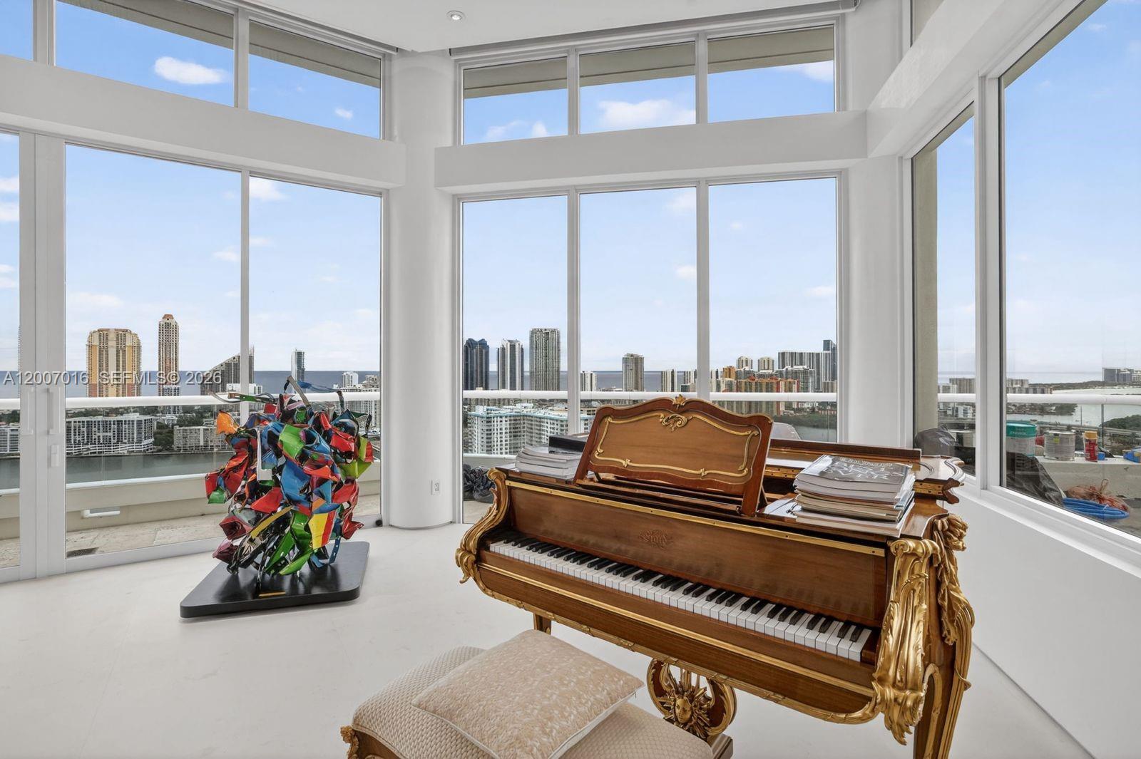 2600 Island Blvd #PH-1 Aventura, FL 33160