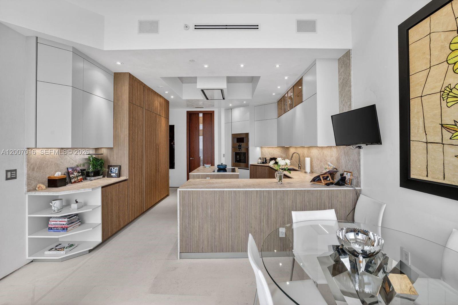 2600 Island Blvd #PH-1 Aventura, FL 33160