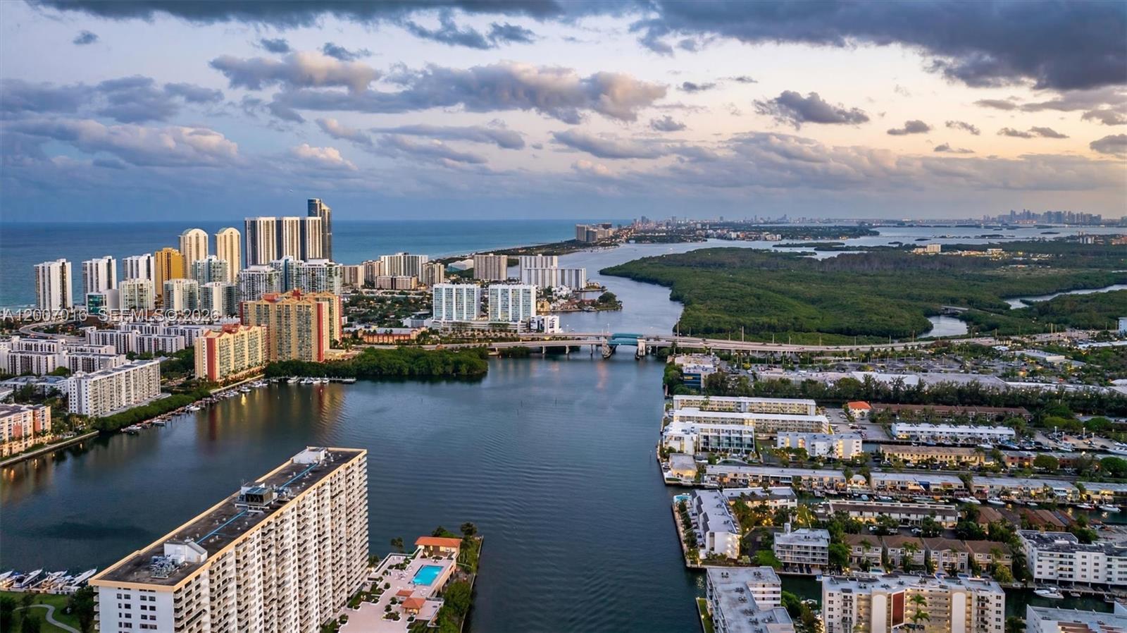 2600 Island Blvd #PH-1 Aventura, FL 33160