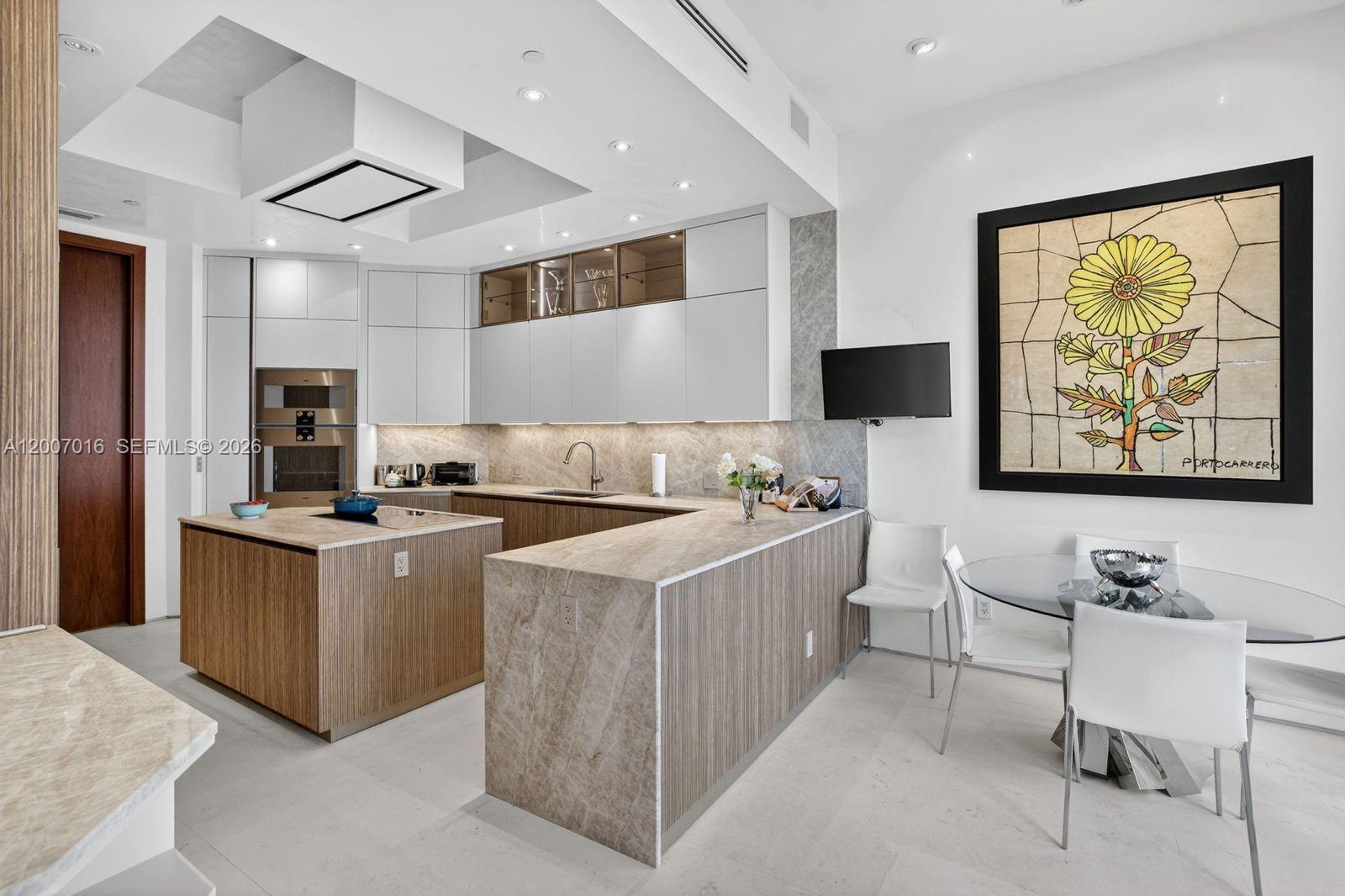 2600 Island Blvd #PH-1 Aventura, FL 33160