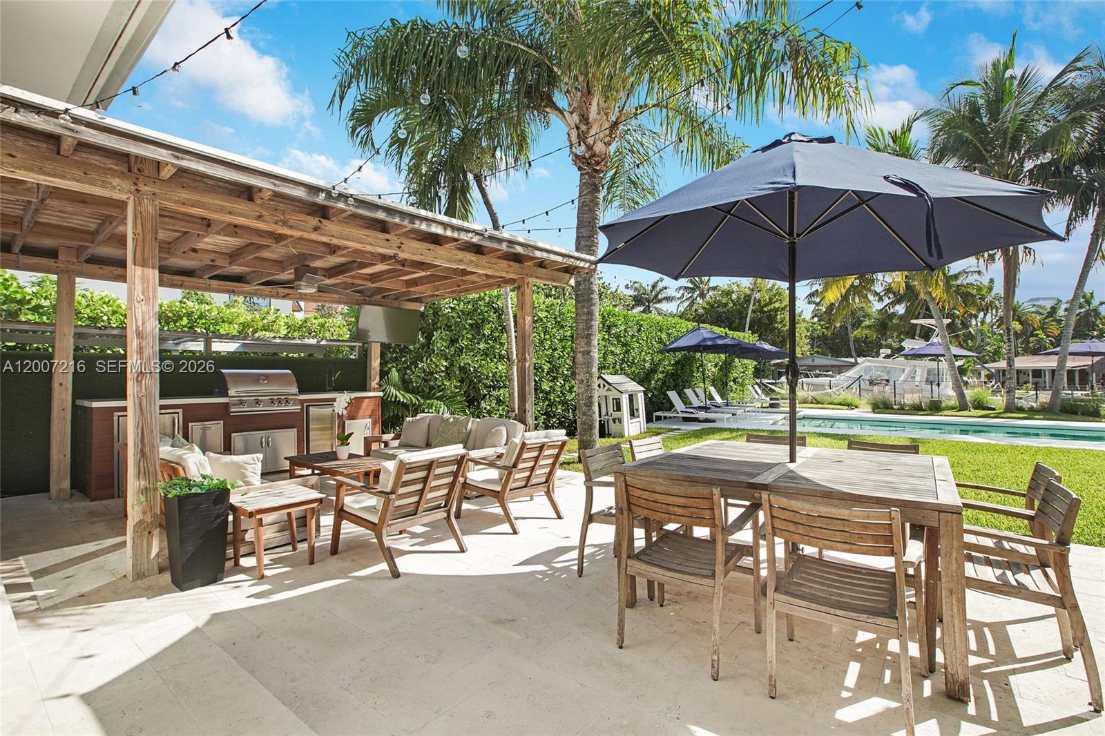 815 NE 76th St Miami, FL 33138