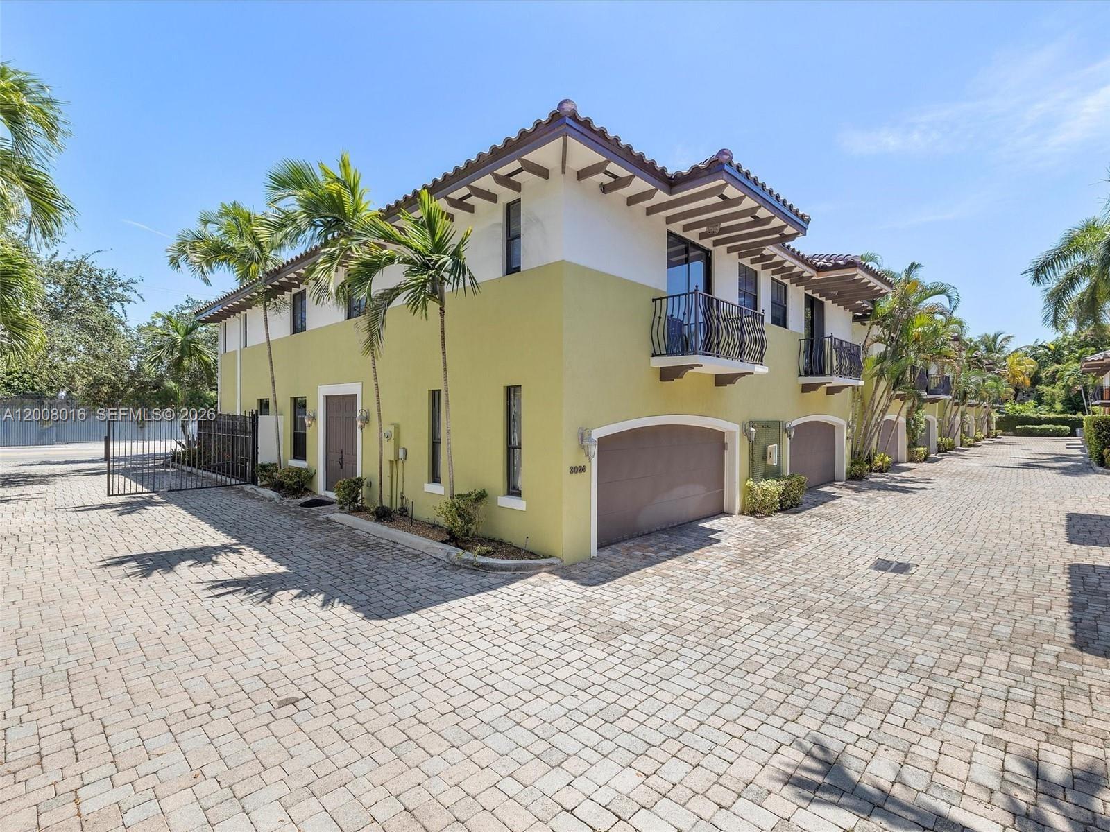 3054 Mcdonald St #8 Miami, FL 33133