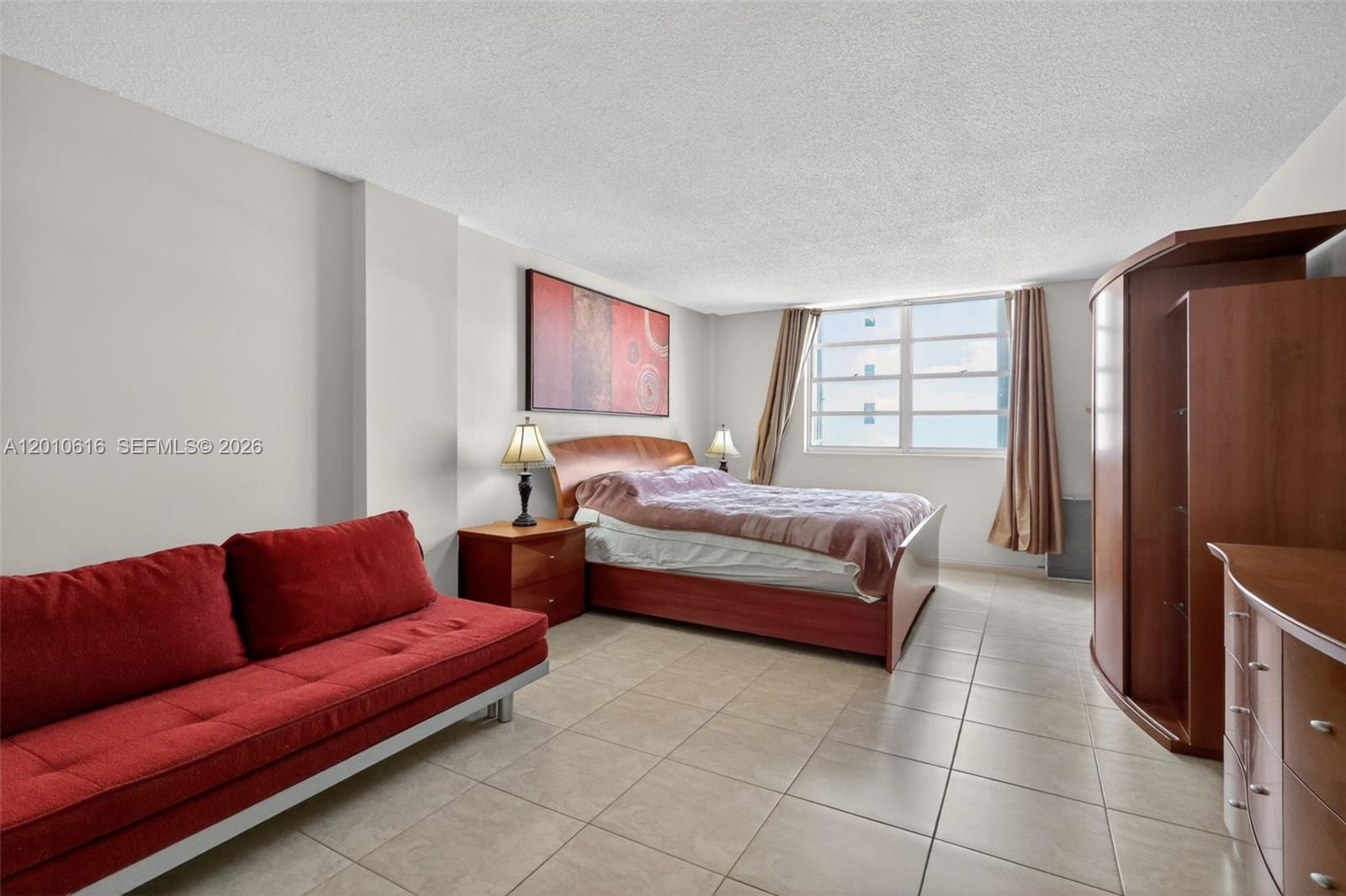 1849 S Ocean Dr #1402 Hallandale Beach, FL 33009