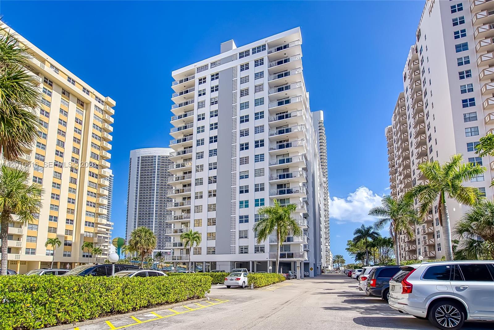 1849 S Ocean Dr #1402 Hallandale Beach, FL 33009