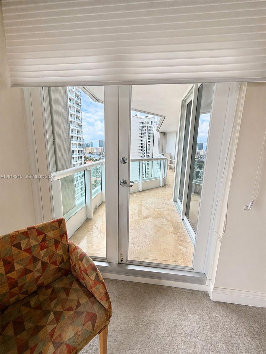 21055 Yacht Clb Dr #2403 Aventura, FL 33180
