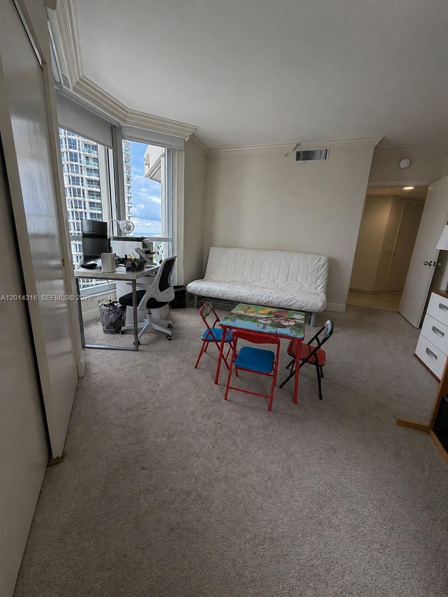 21055 Yacht Clb Dr #2403 Aventura, FL 33180