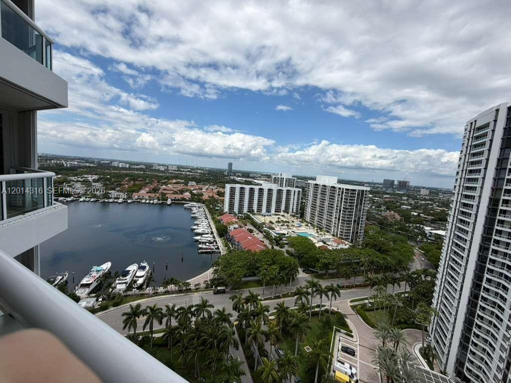 21055 Yacht Clb Dr #2403 Aventura, FL 33180