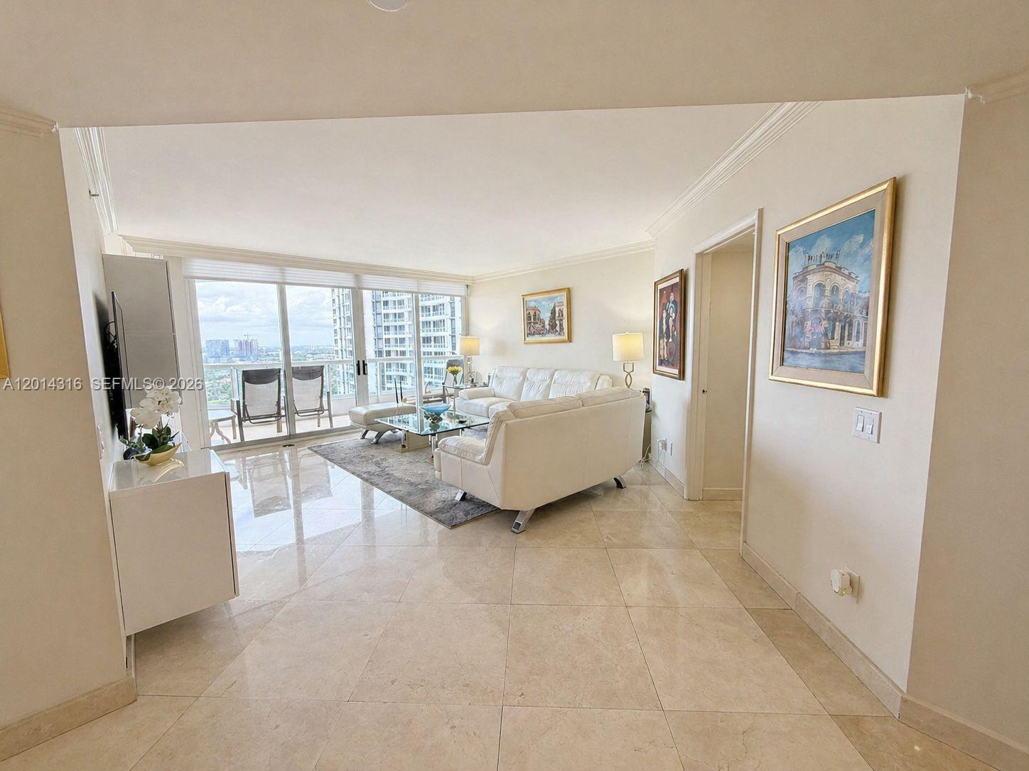 21055 Yacht Clb Dr #2403 Aventura, FL 33180
