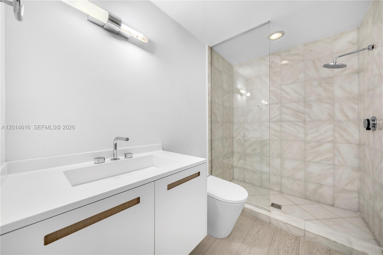 50 S Pointe Dr #607 Miami Beach, FL 33139