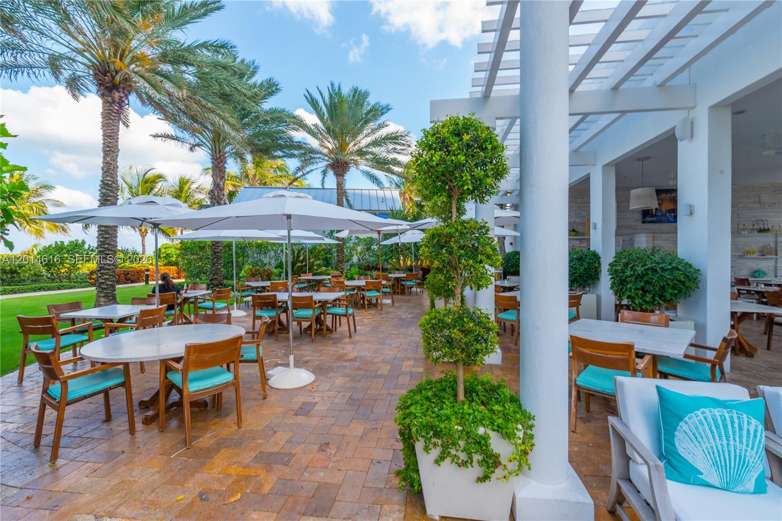 50 S Pointe Dr #607 Miami Beach, FL 33139