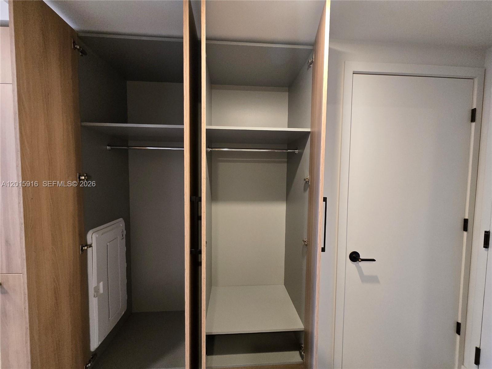 121 NE 5th St #709 Miami, FL 33132