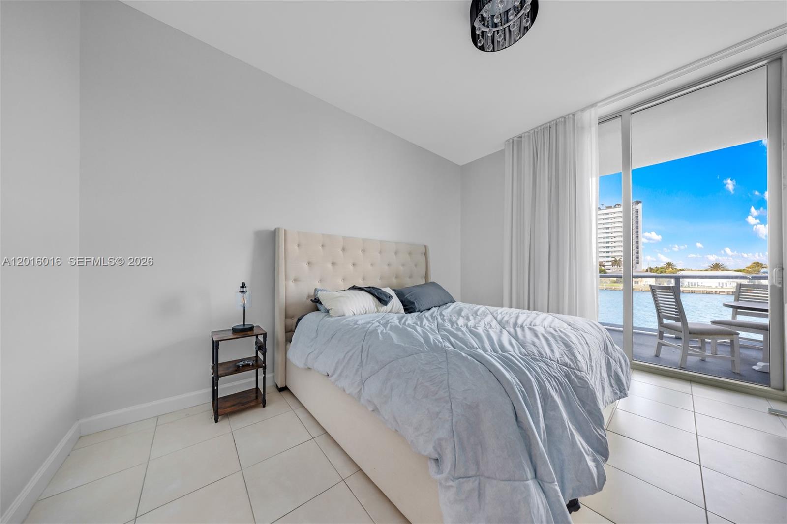image Eloquence on the Bay10