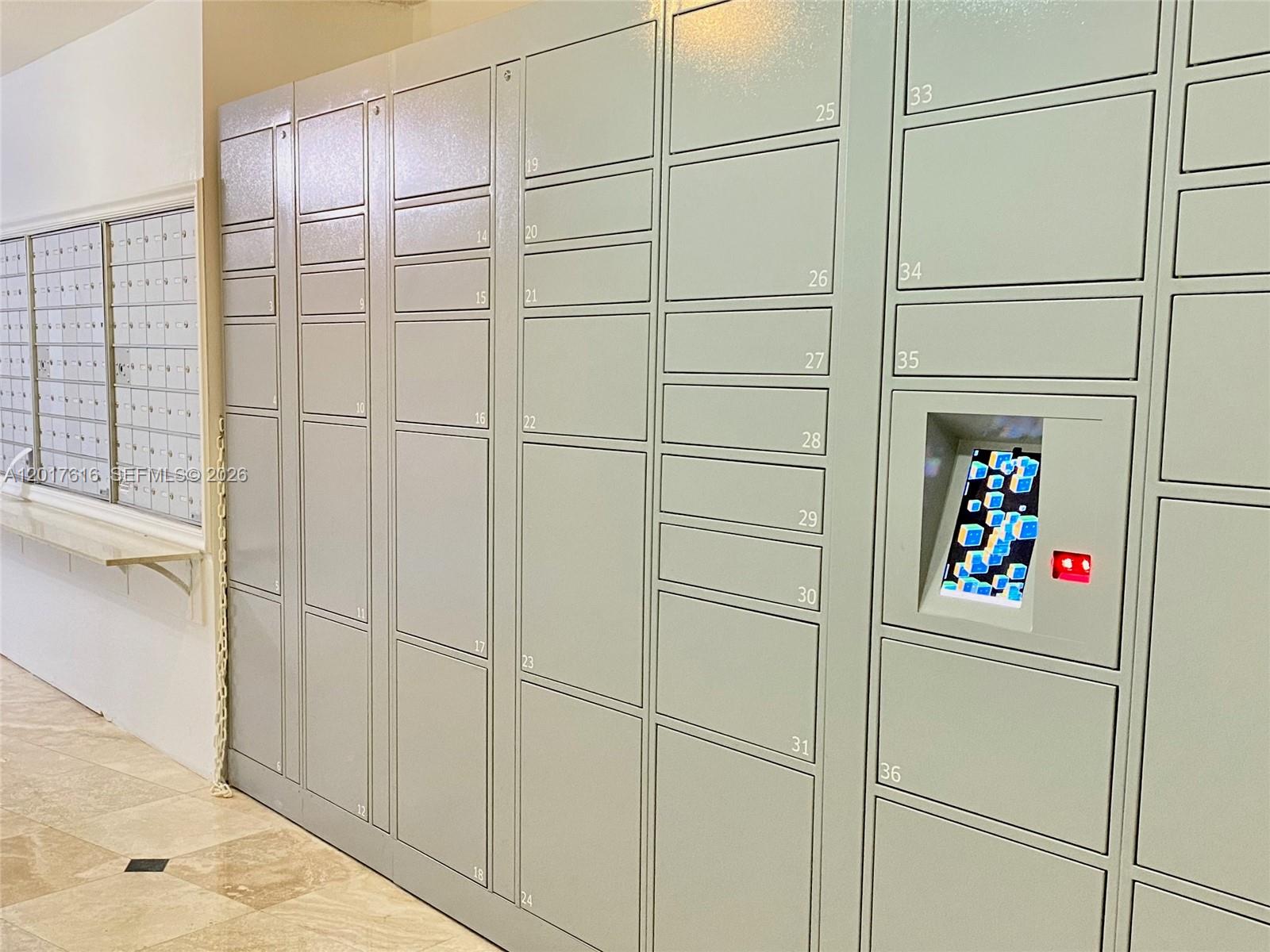 800 Parkview Dr #1007 Hallandale Beach, FL 33009