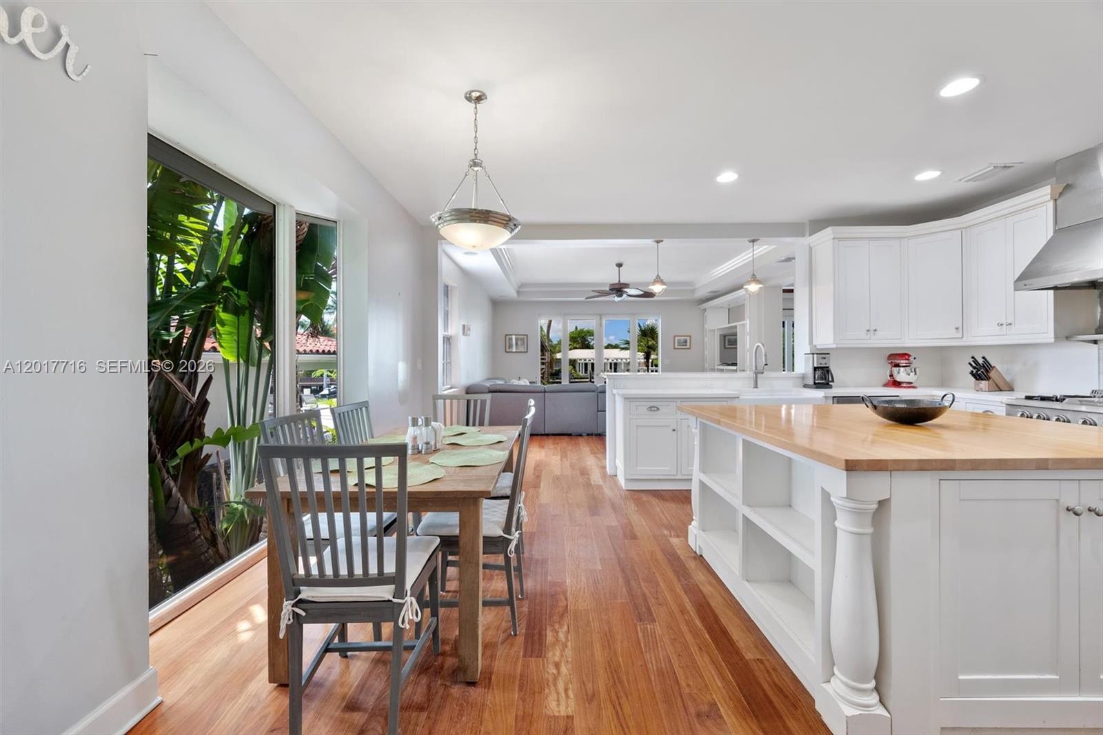 2310 Bayview Ln North Miami, FL 33181
