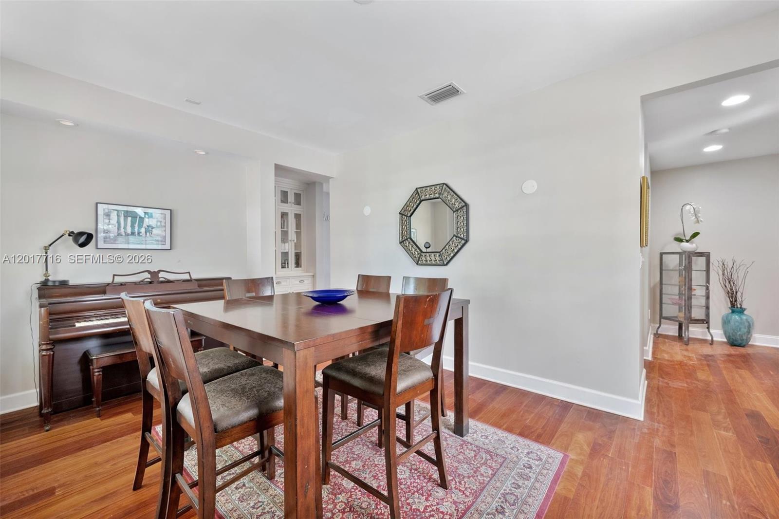 2310 Bayview Ln North Miami, FL 33181