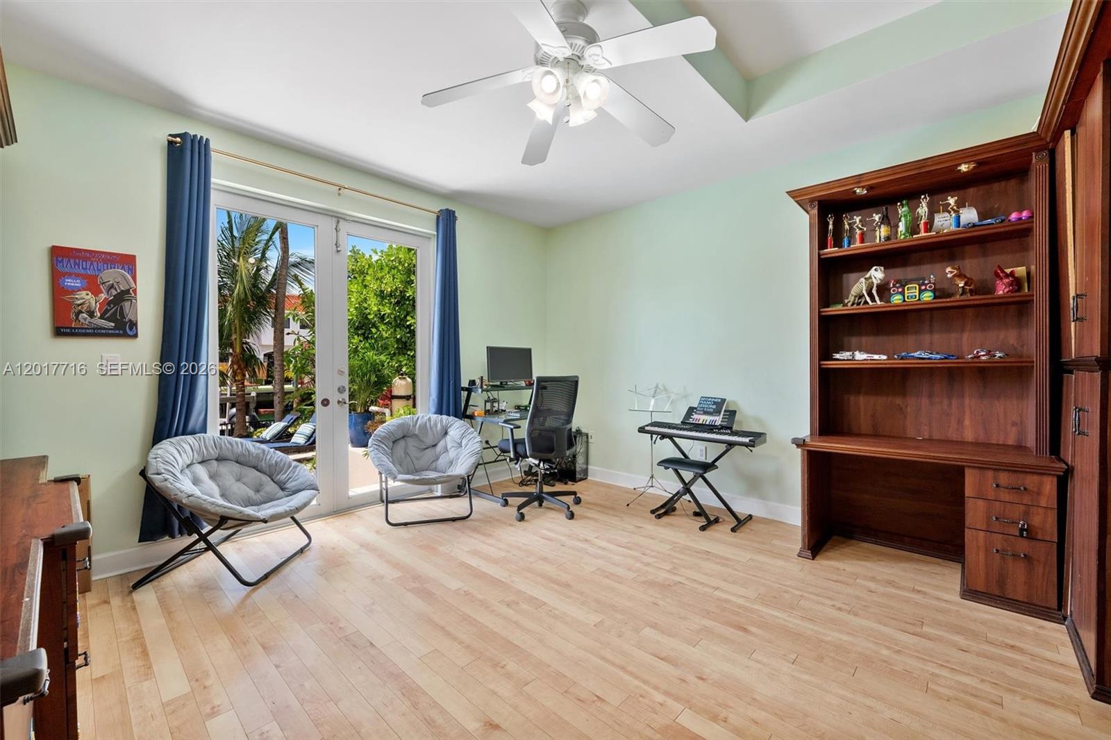 2310 Bayview Ln North Miami, FL 33181