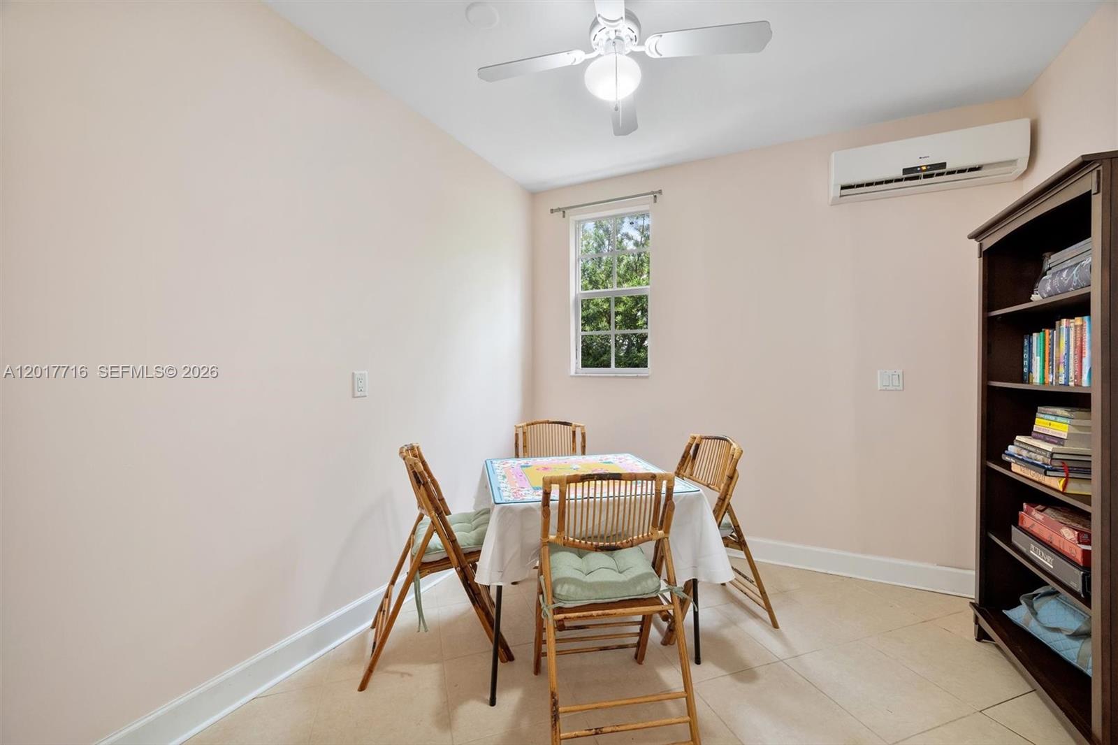 2310 Bayview Ln North Miami, FL 33181