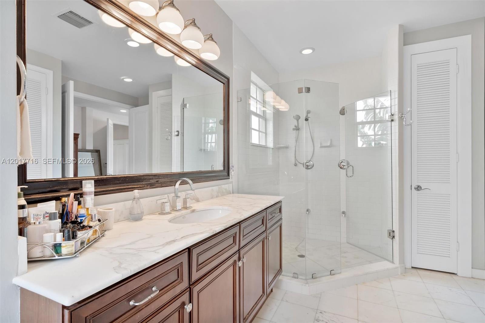 2310 Bayview Ln North Miami, FL 33181