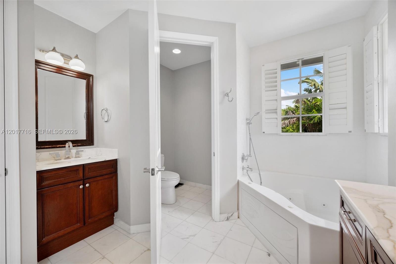 2310 Bayview Ln North Miami, FL 33181