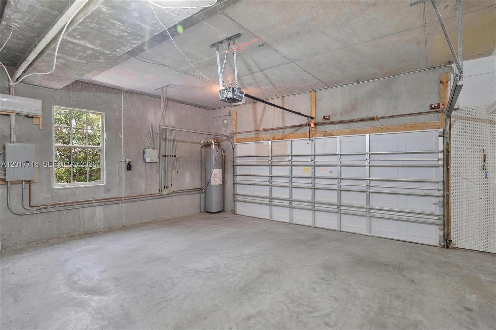 2310 Bayview Ln North Miami, FL 33181
