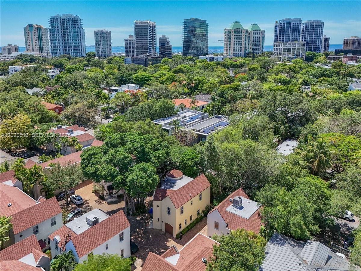 2917 Jackson Ave #6 Miami, FL 33133
