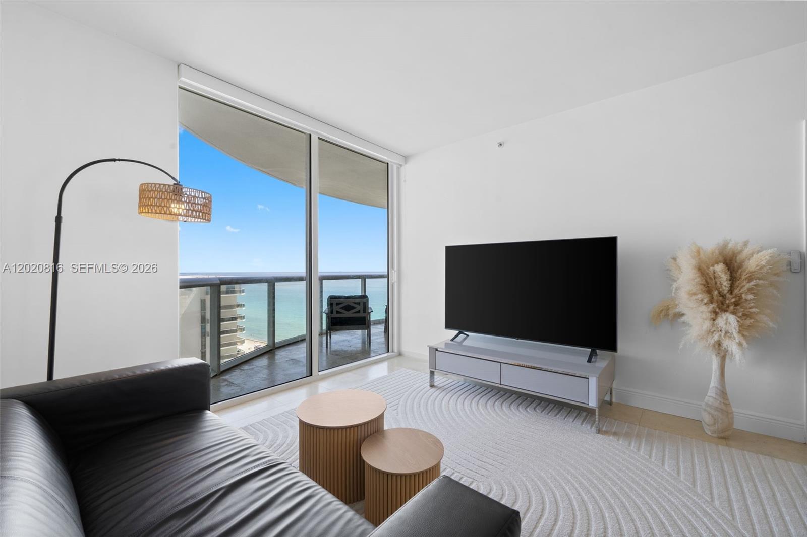 6365 Collins Ave #1909 Miami Beach, FL 33141