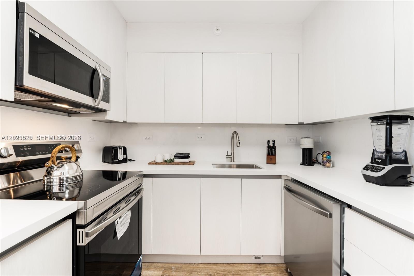 1500 Bay Rd #416S Miami Beach, FL 33139