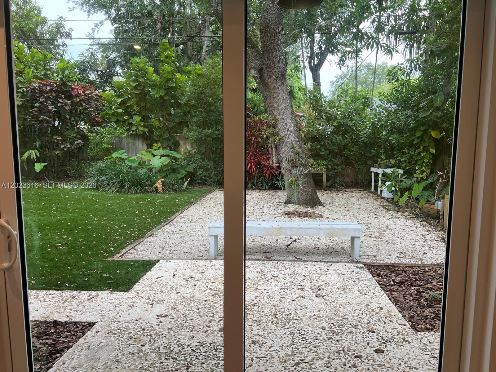 6851 SW 77th Ter South Miami, FL 33143