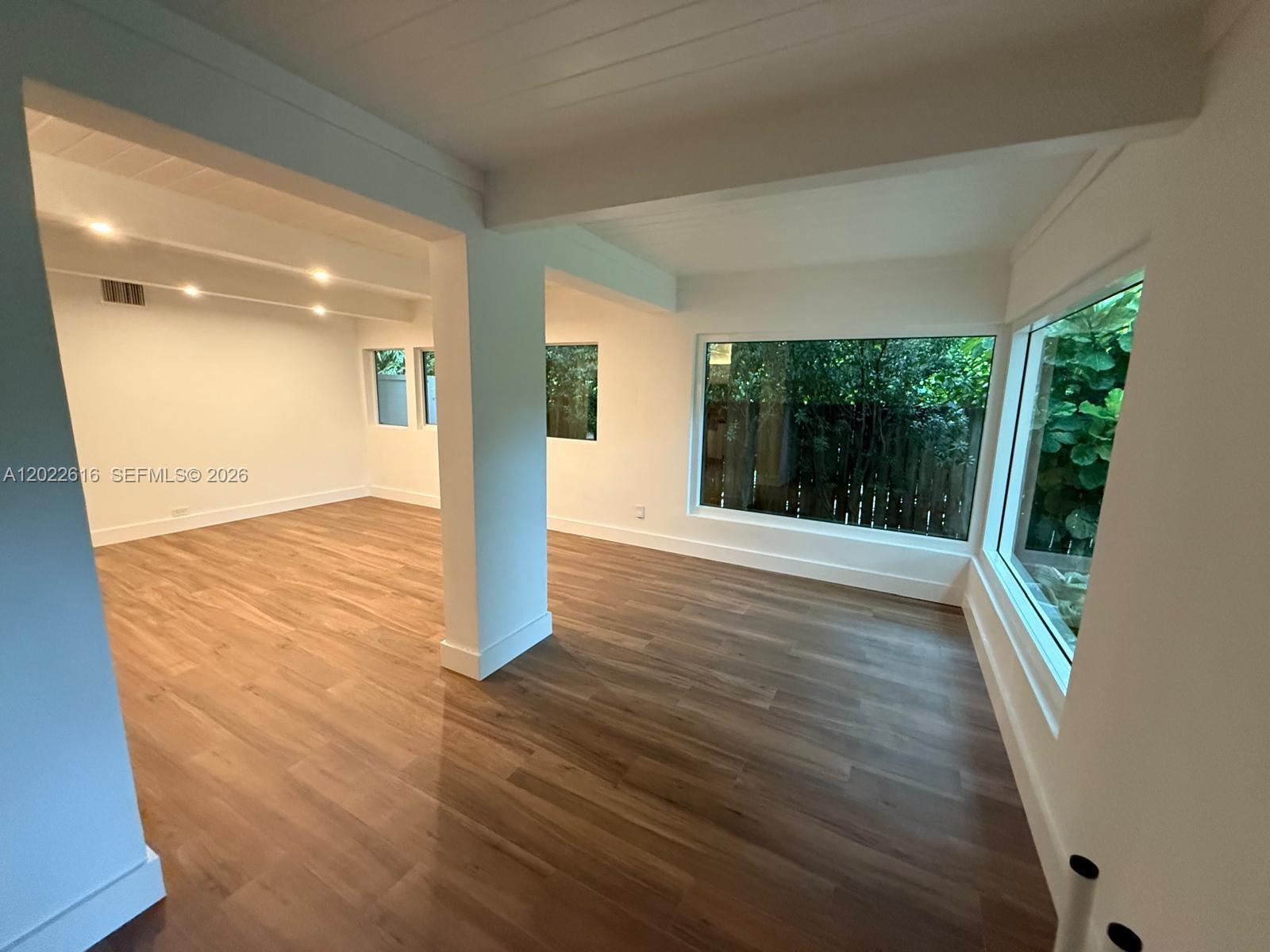 6851 SW 77th Ter South Miami, FL 33143